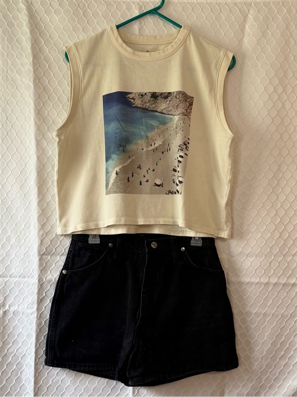 Wrangler black denim shorts - Picture 4 of 6
